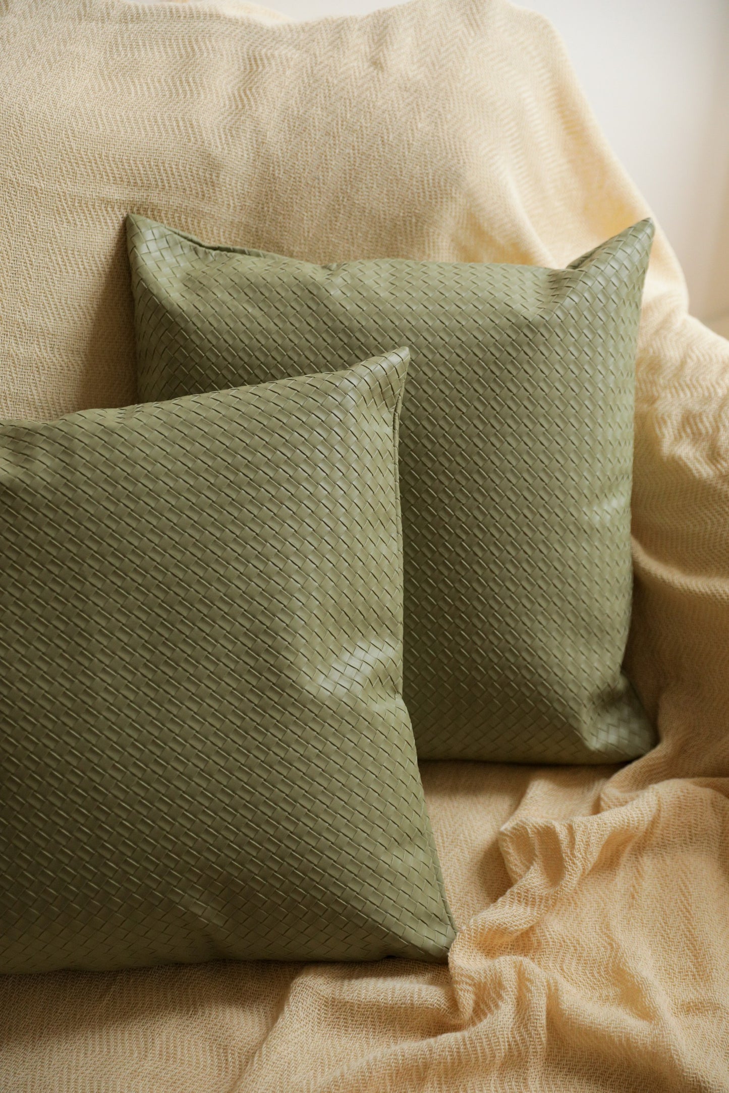 Sereno Cushion Cover
