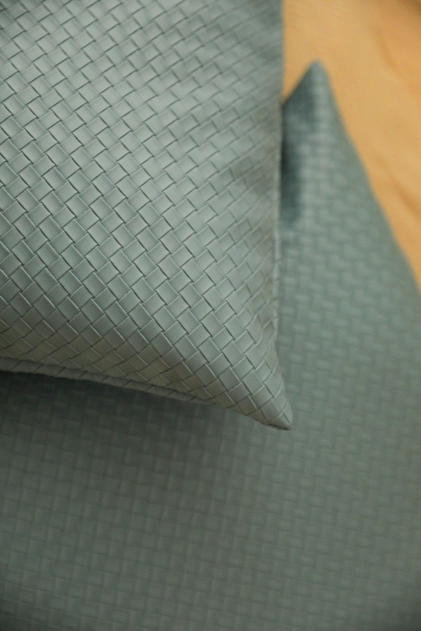 Sereno Cushion Cover