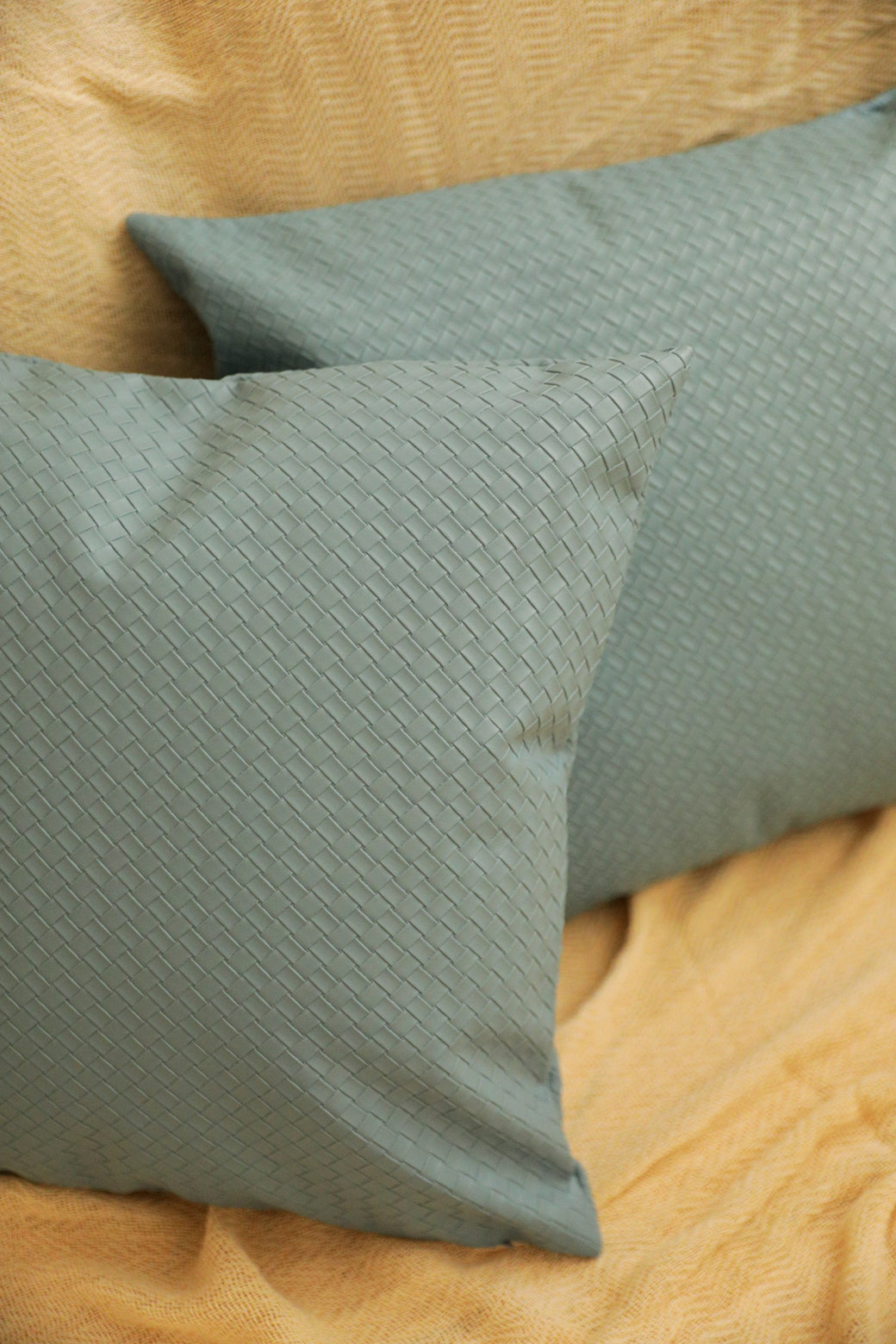 Sereno Cushion Cover