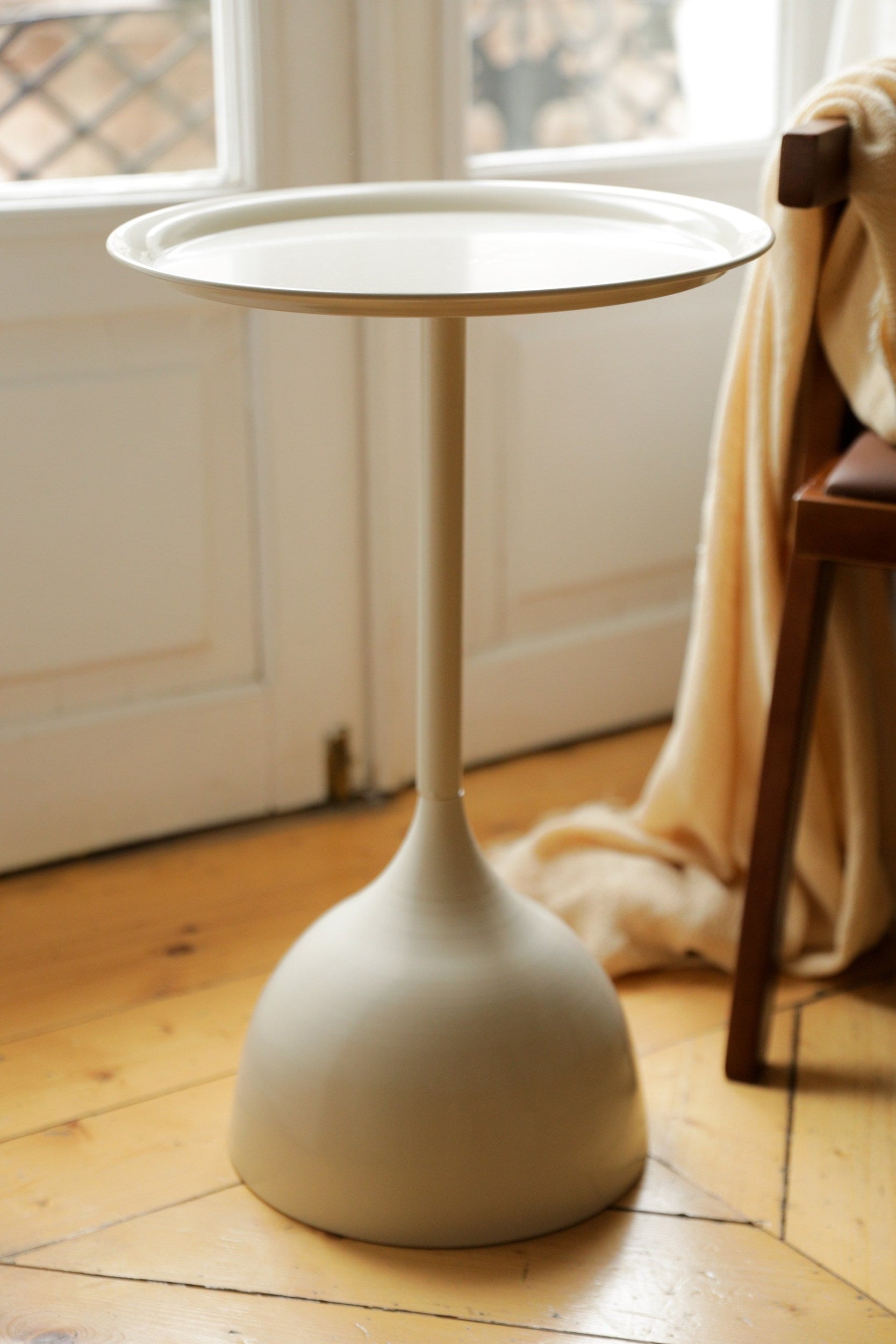 طاولة جانبية - تالو