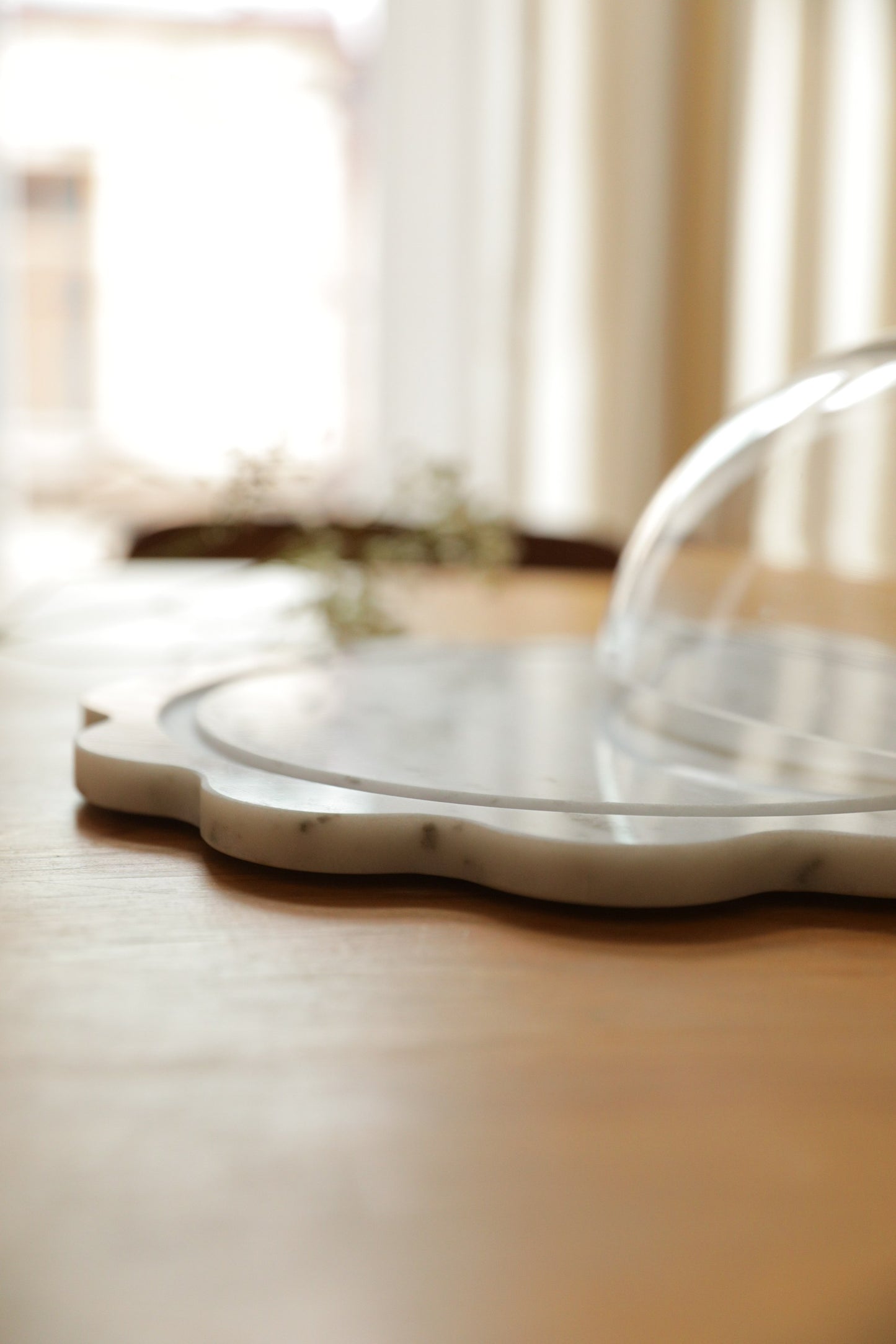 حامل كعك رخامي